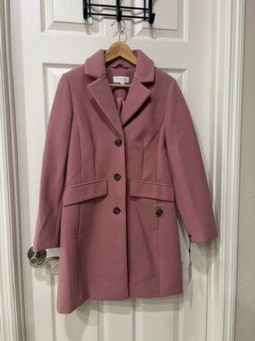 Laundry coat by Shelli Segal